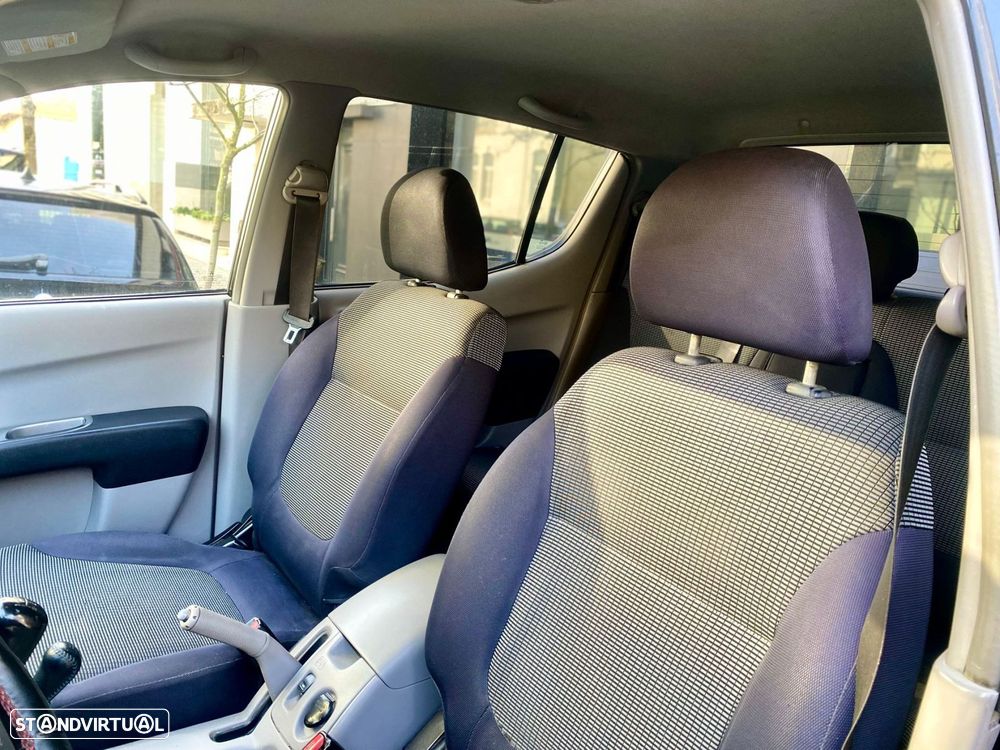 Mitsubishi L200 Pick Up 4x4 Intense Cabine Dupla - 12