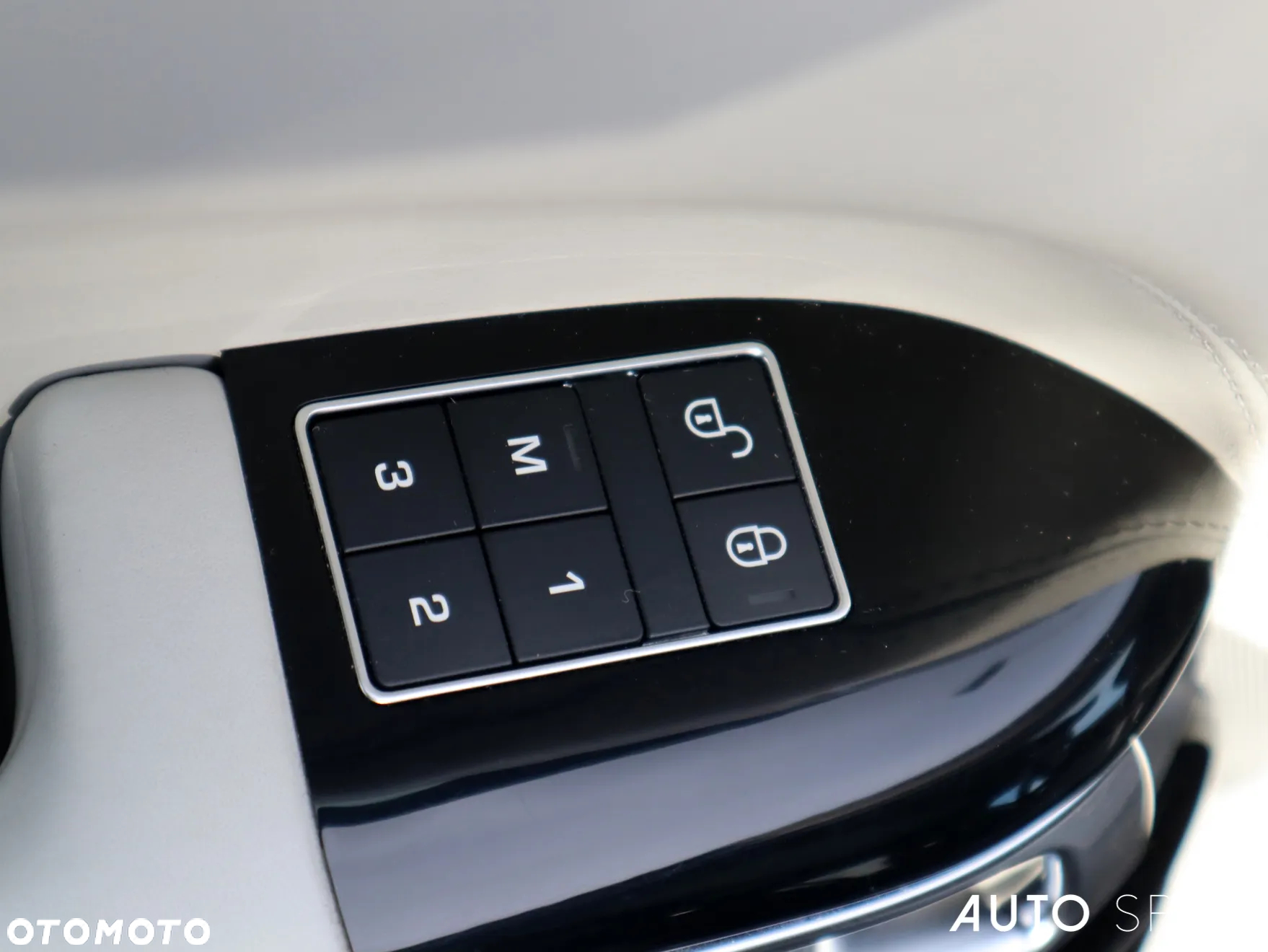 Land Rover Range Rover 4.4SD V8 AB - 13
