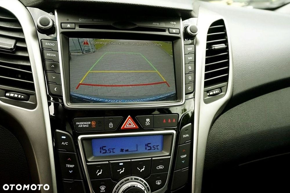 Hyundai i30 - 23