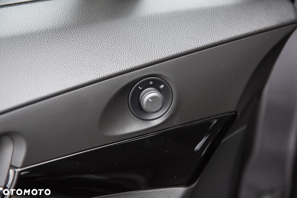 Chevrolet Orlando - 17