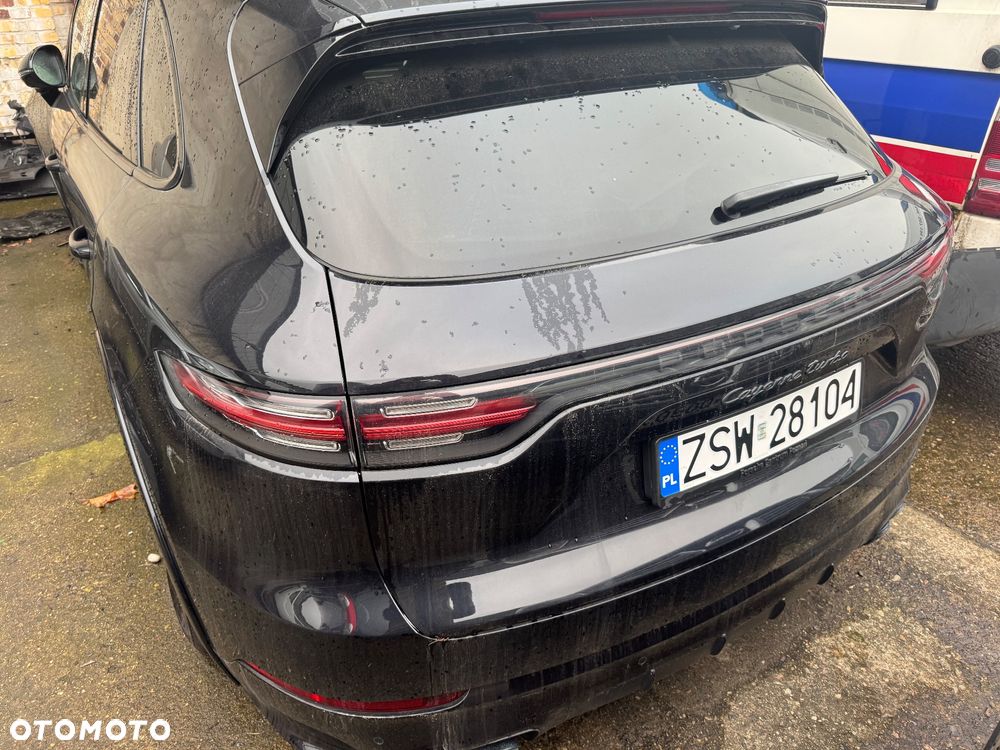 Porsche Cayenne - 13