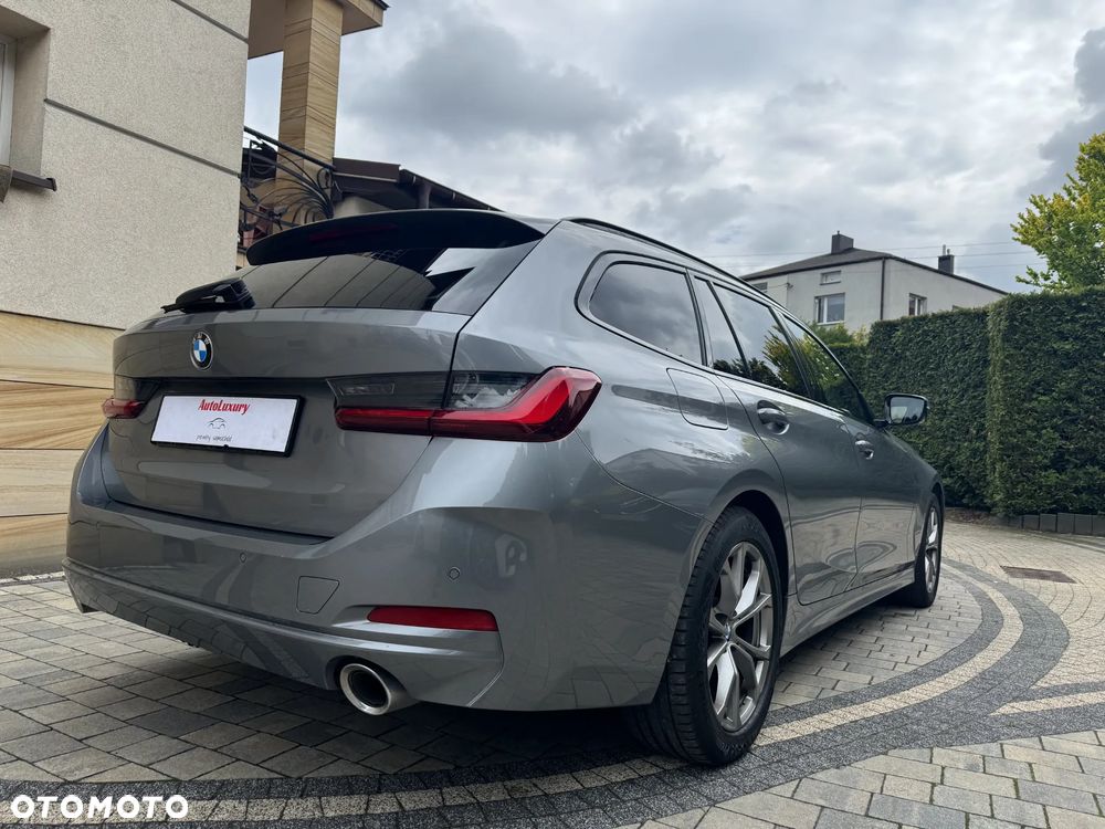 BMW Seria 3 320d M Sport Shadow sport - 11