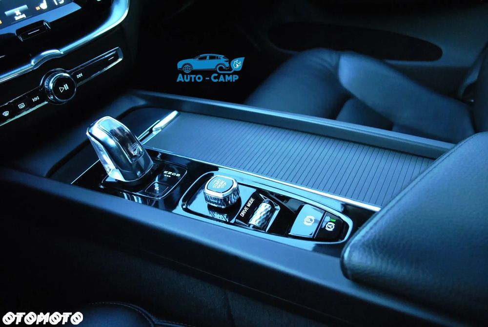 Volvo XC 60 - 33