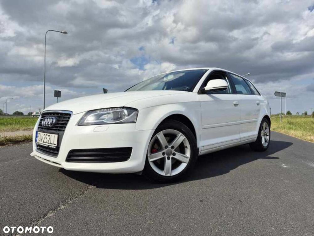 Audi A3 Sportback - 2