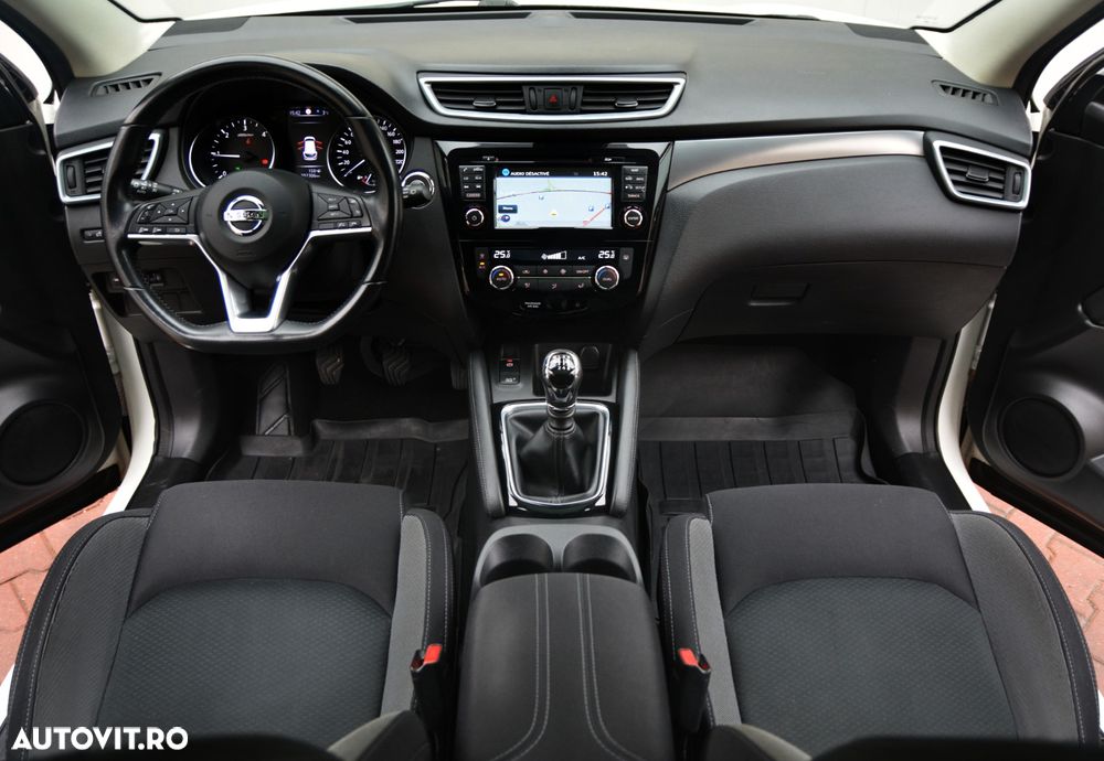 Nissan Qashqai - 10
