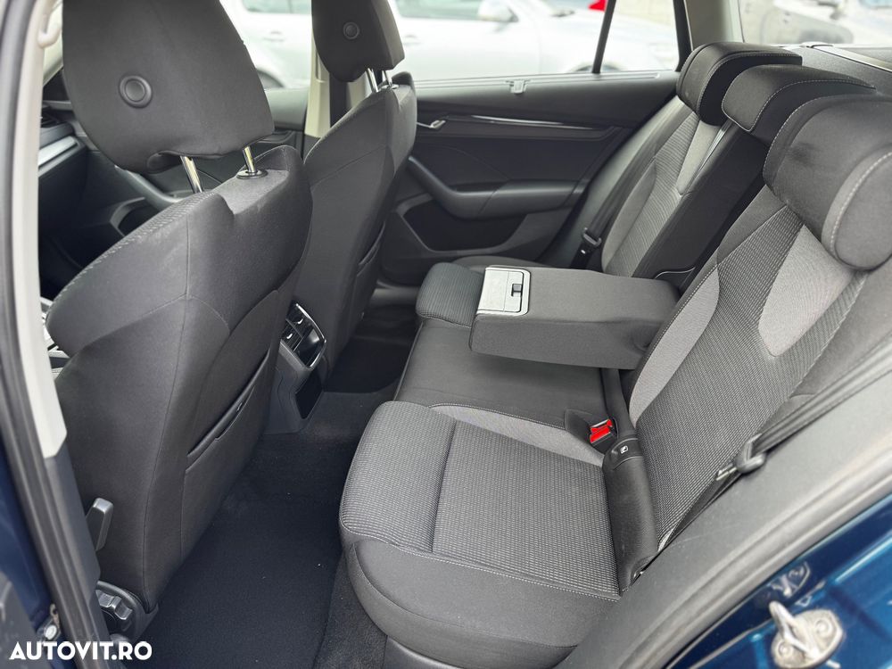 Skoda Octavia 2.0 TDI DSG Ambition - 16
