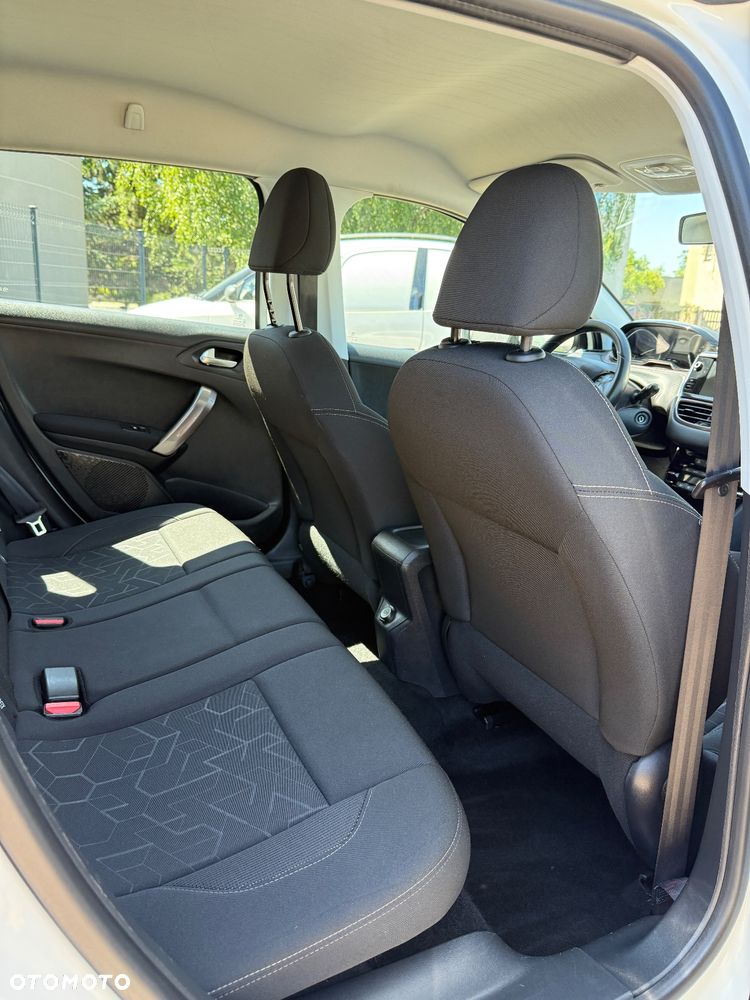 Peugeot 2008 1.4 HDi Active - 20