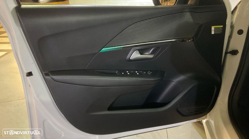 Peugeot e-208 50 kWh Allure - 12