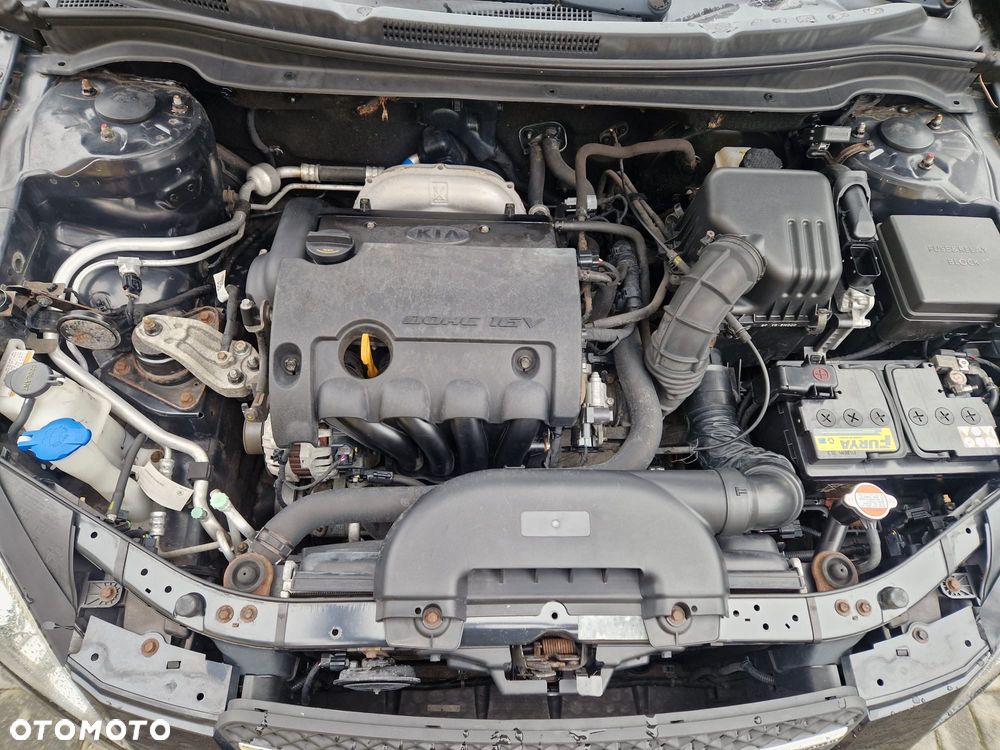 Kia Ceed 1.4 CVVT LX - 12