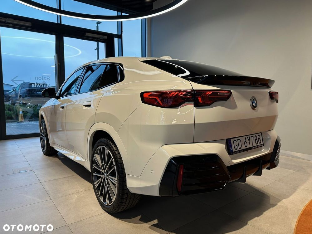 BMW X2 sDrive18d M Sport - 4