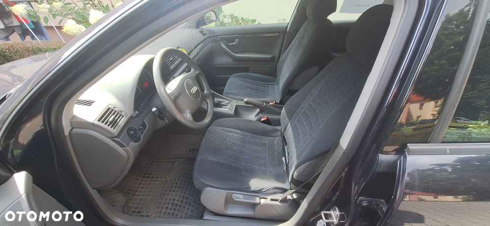 Audi A4 Limousine 2 - 7