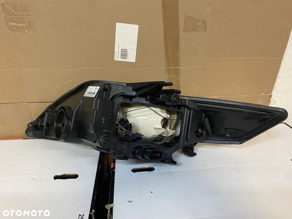 lampa mondeo mk4  prawa eu cała - 4