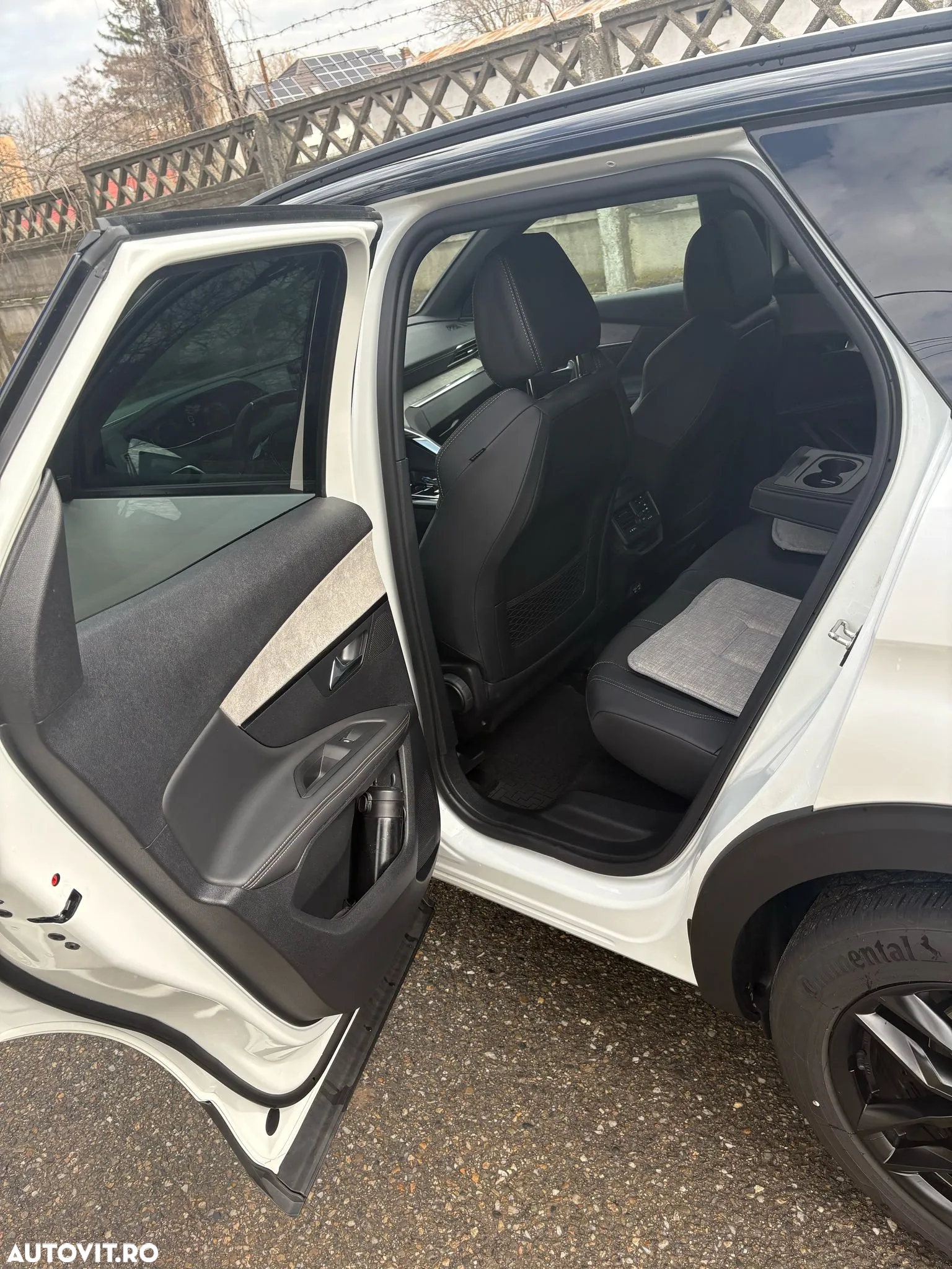 Peugeot 3008 1.2 PureTech 130 EAT8 GT - 17