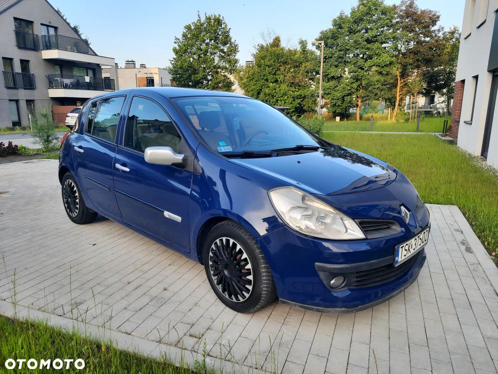 Renault Clio 1.4 16V Dynamique - 3