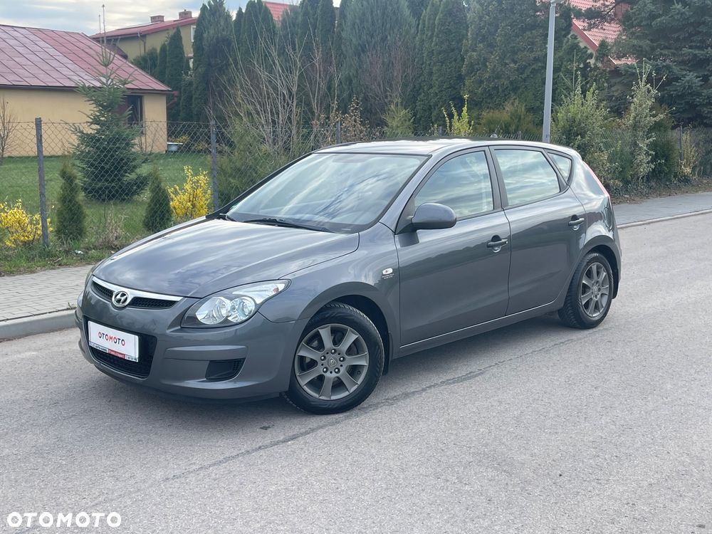 Hyundai i30 1.4 Classic + - 17