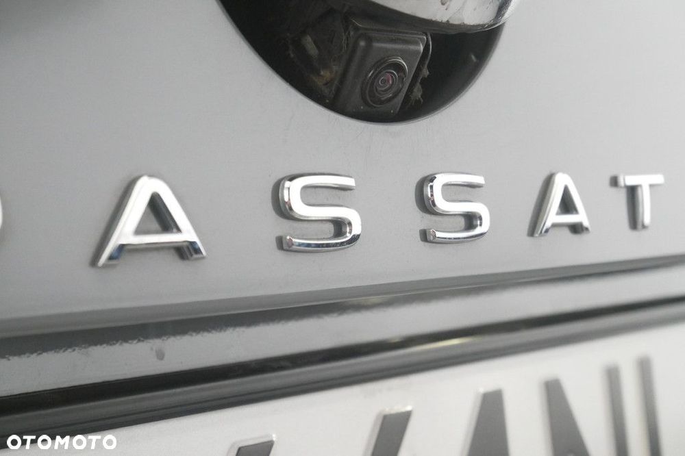 Volkswagen Passat Variant - 18