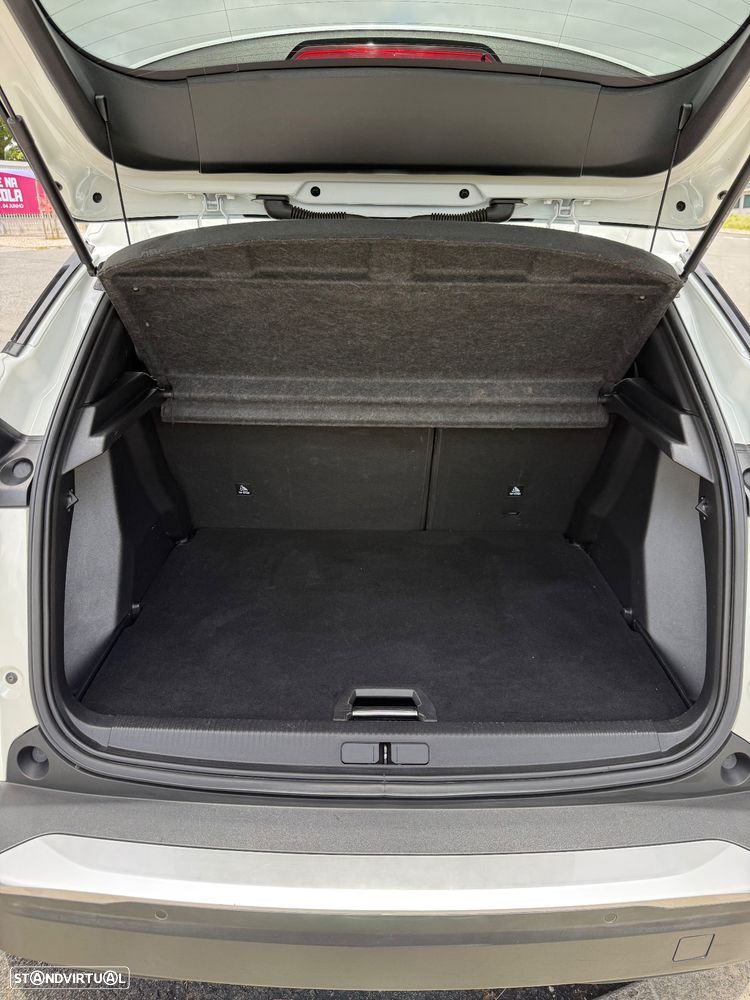 Peugeot e-2008 50 kWh GT Pack - 7