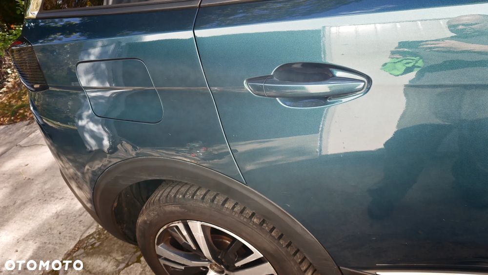 Peugeot 5008 1.2 PureTech Allure S&S EAT8 - 18
