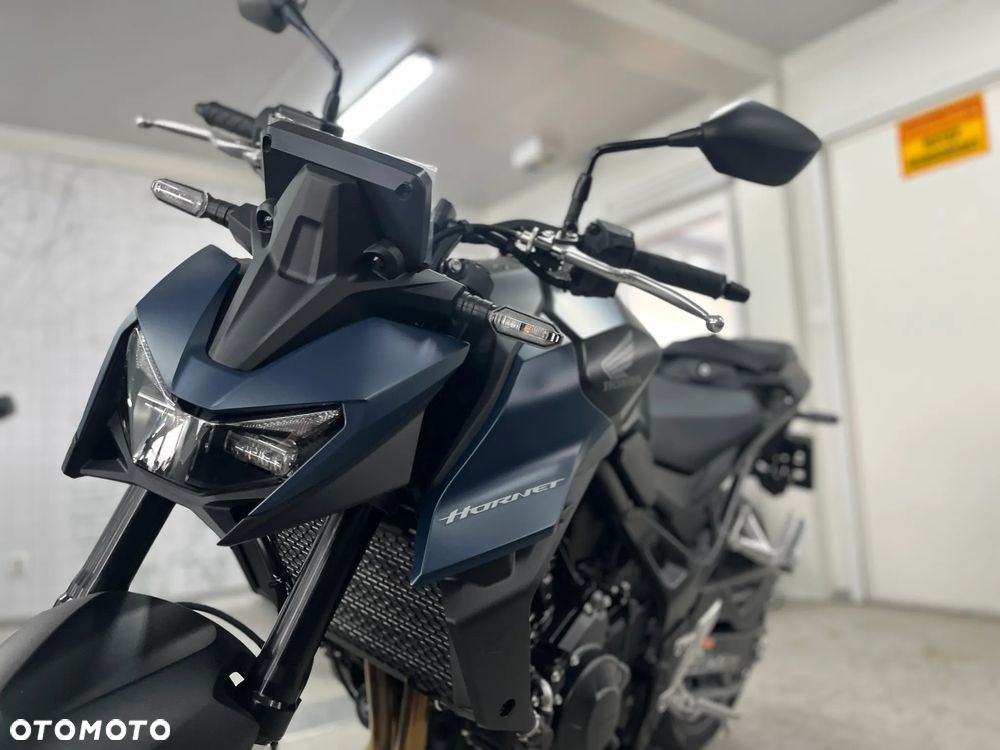 Honda CB - 8