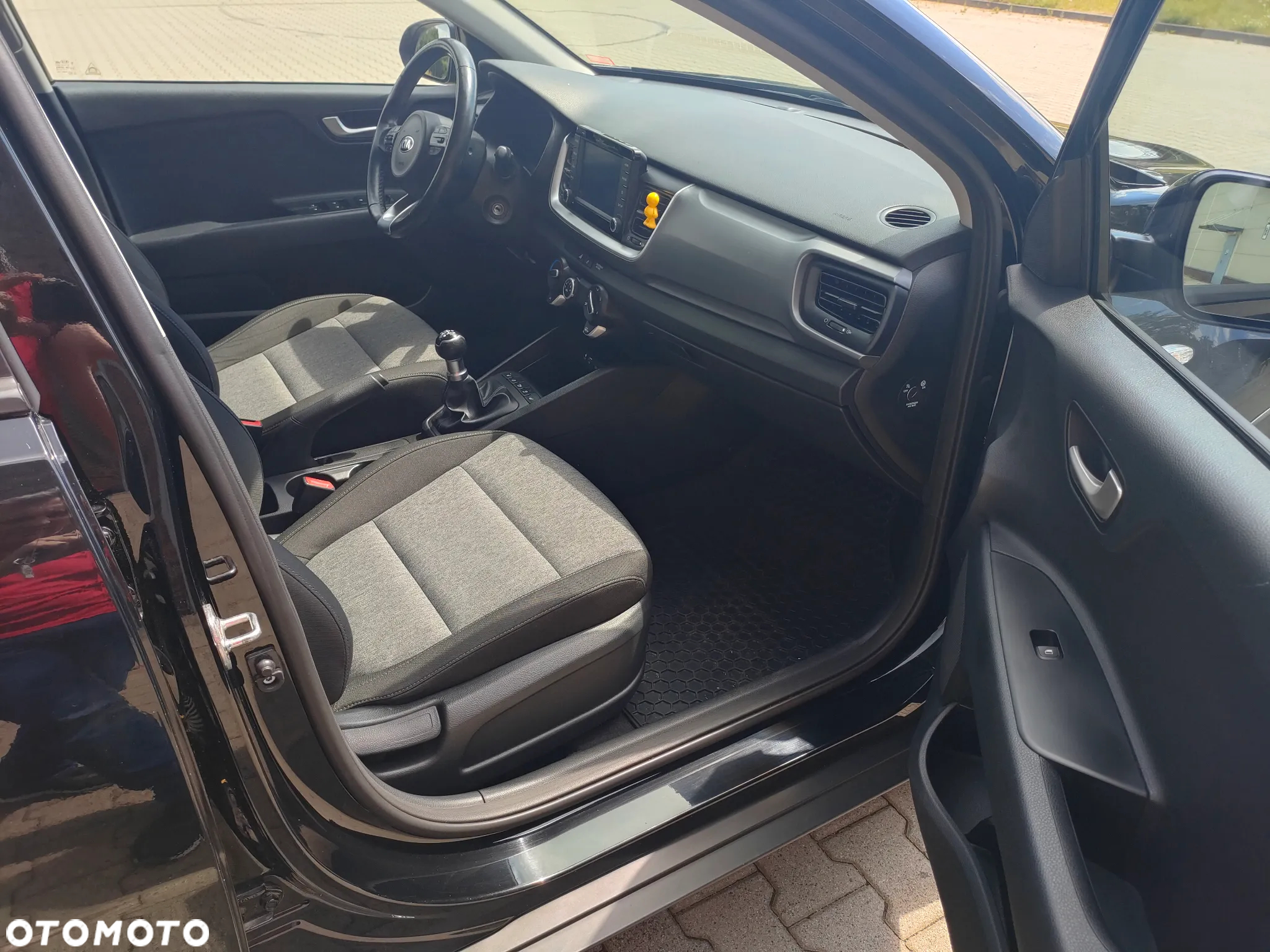 Kia Stonic 1.2 L - 14