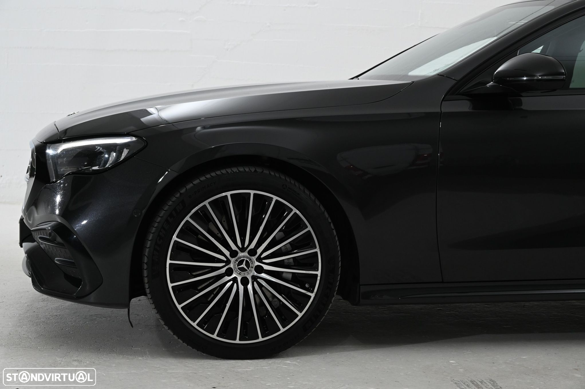 Mercedes-Benz E 300 e AMG Line - 11