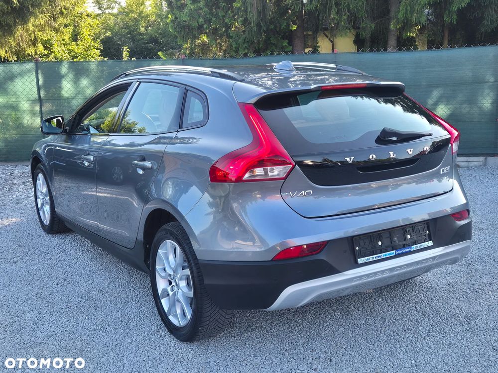 Volvo V40 Cross Country D2 Summum - 8