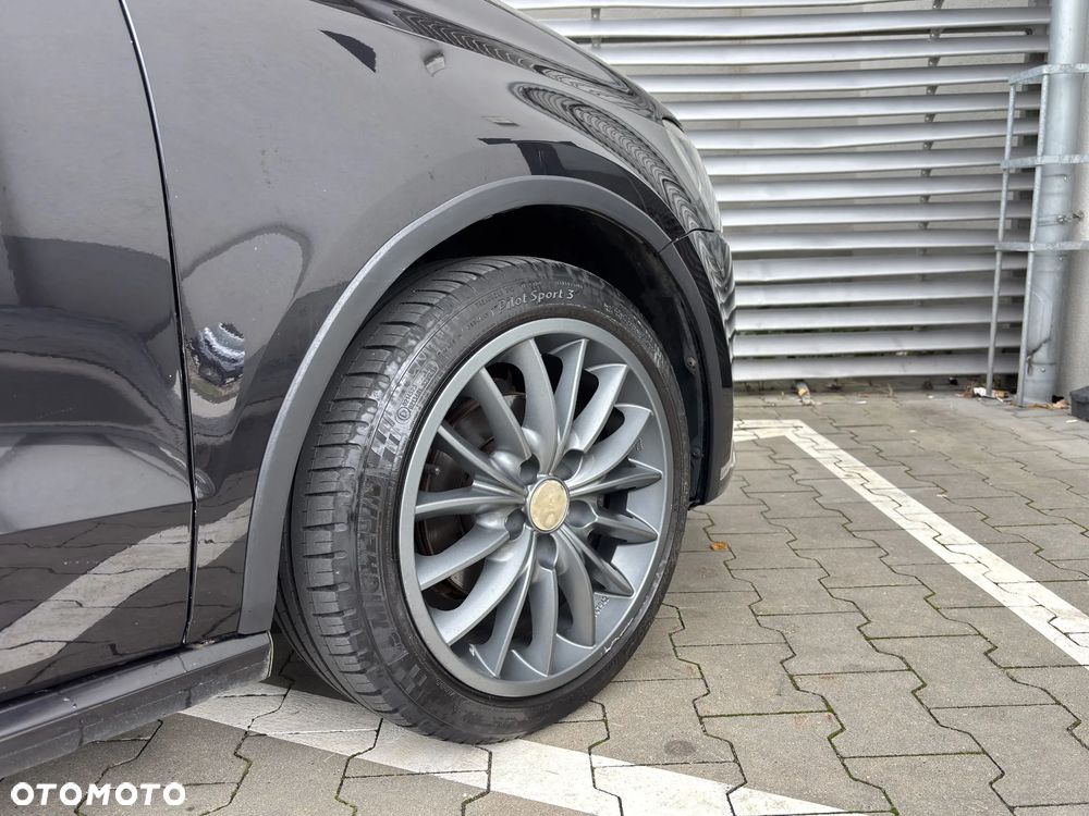 Volkswagen Polo - 8