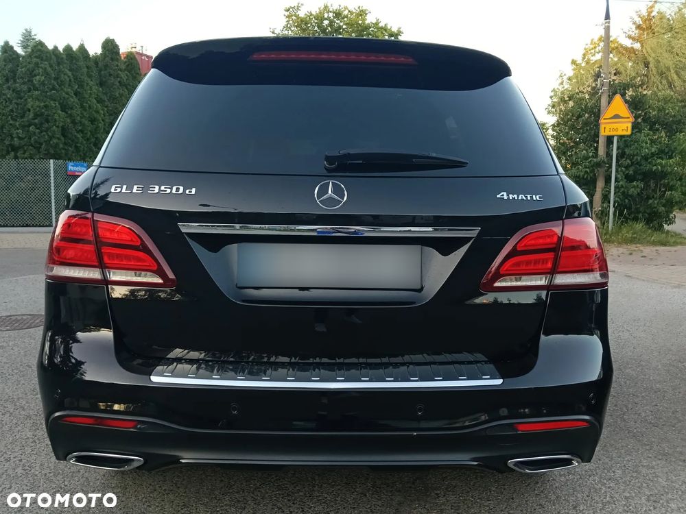 Mercedes-Benz GLE - 21