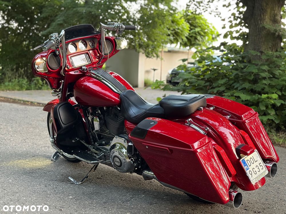 Harley-Davidson CVO Street Glide - 20