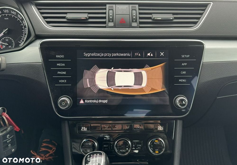 Skoda Superb 2.0 TDI SCR Ambition - 29