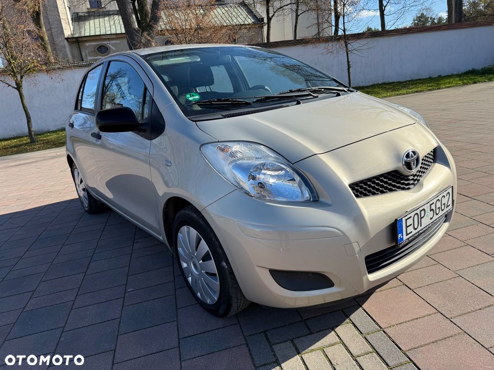 Toyota Yaris 1.33 Luna - 1