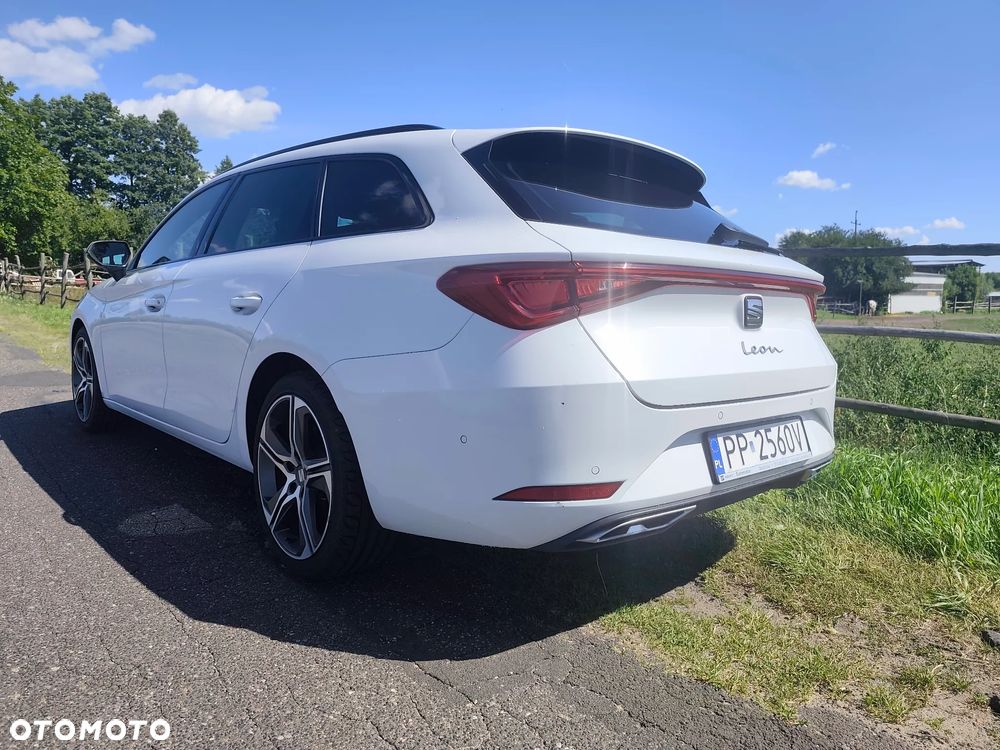 Seat Leon 1.5 eTSI FR DSG - 10