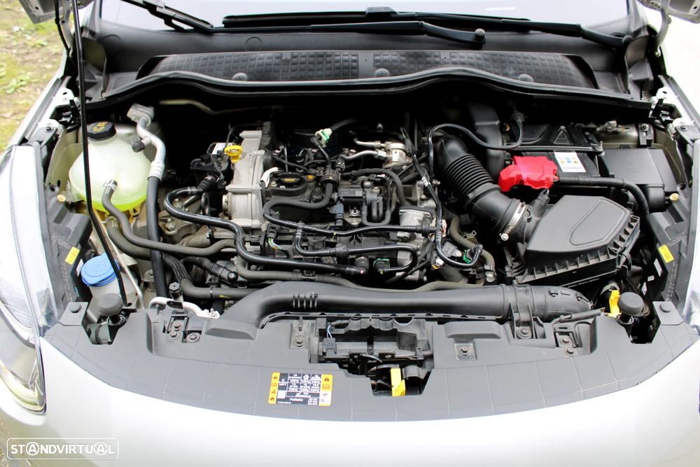 Ford Fiesta 1.0 EcoBoost MHEV ST-Line X Aut. - 34