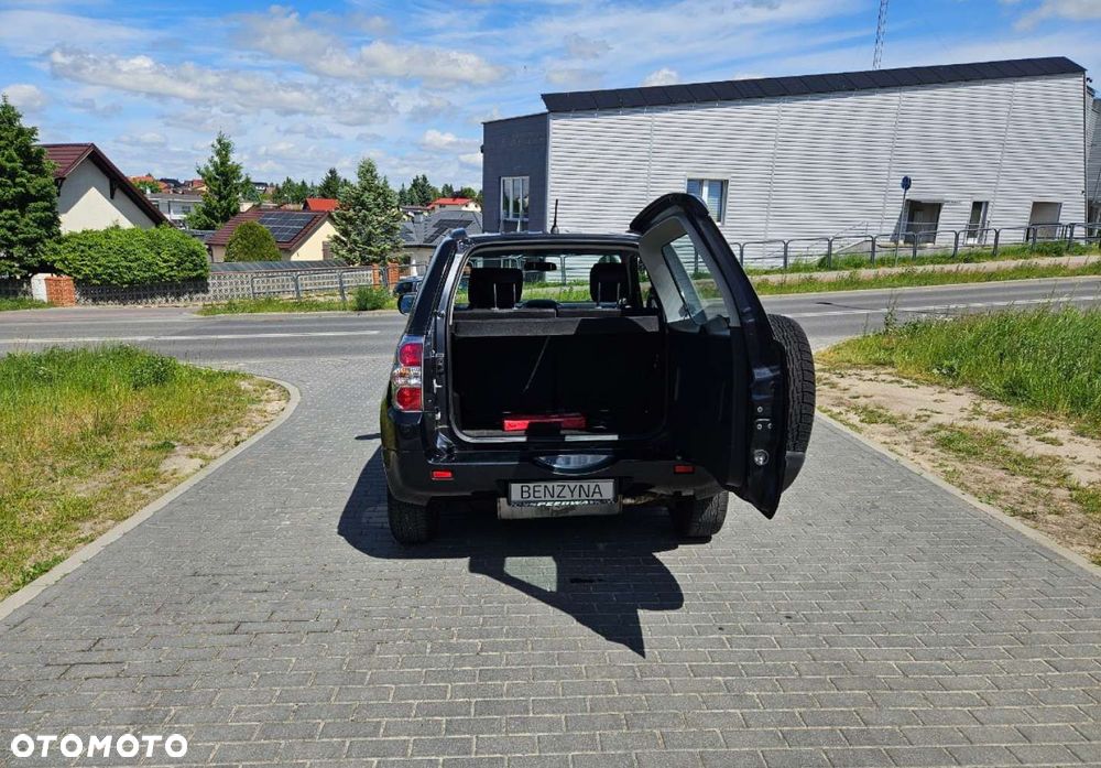 Suzuki Grand Vitara - 22
