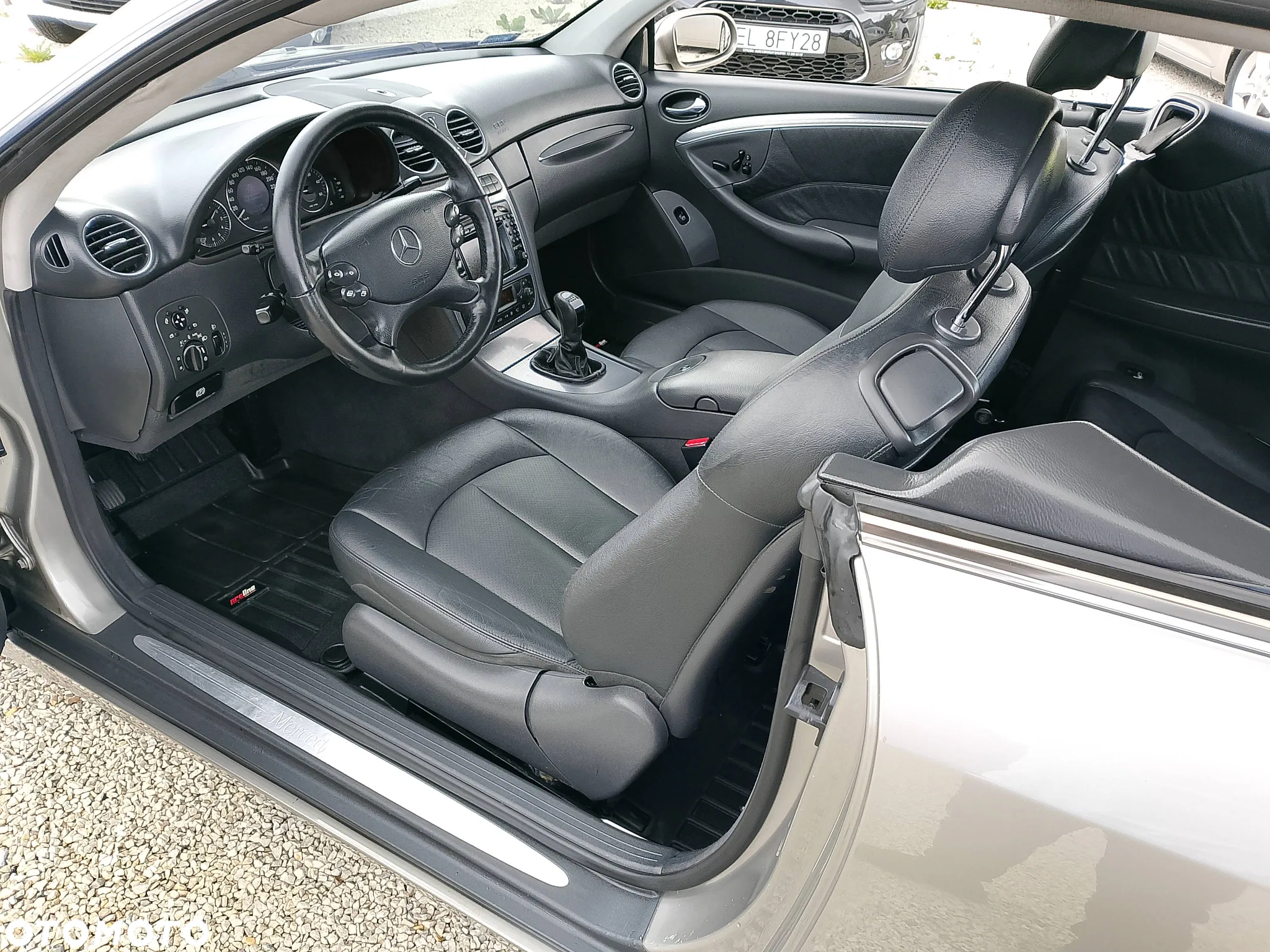 Mercedes-Benz CLK 270 CDI Avantgarde - 11