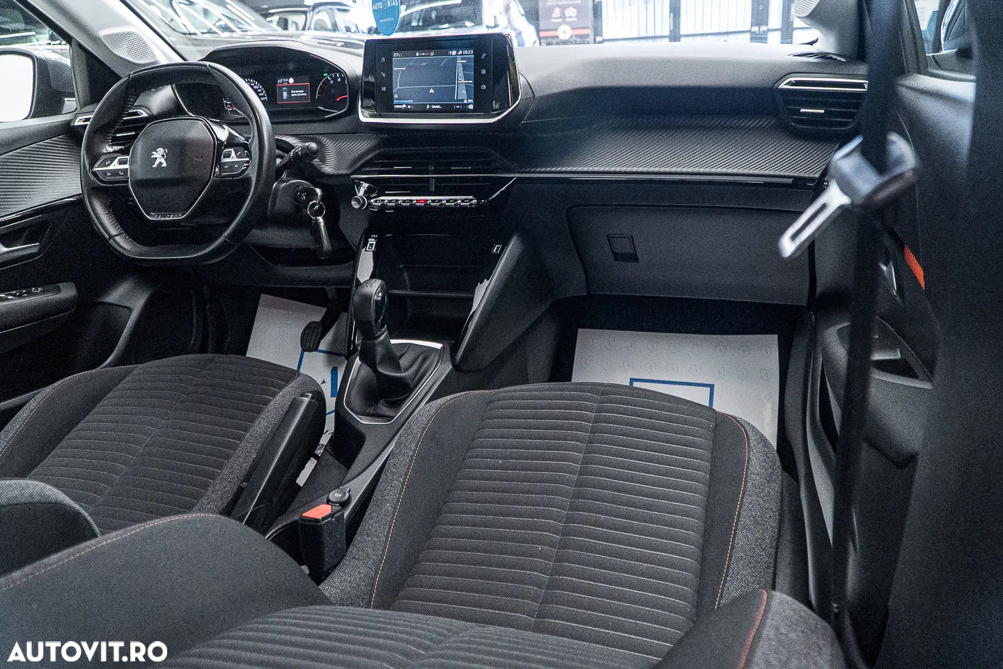 Peugeot 208 1.2L PureTech 100 S&S BVM6 Allure - 2