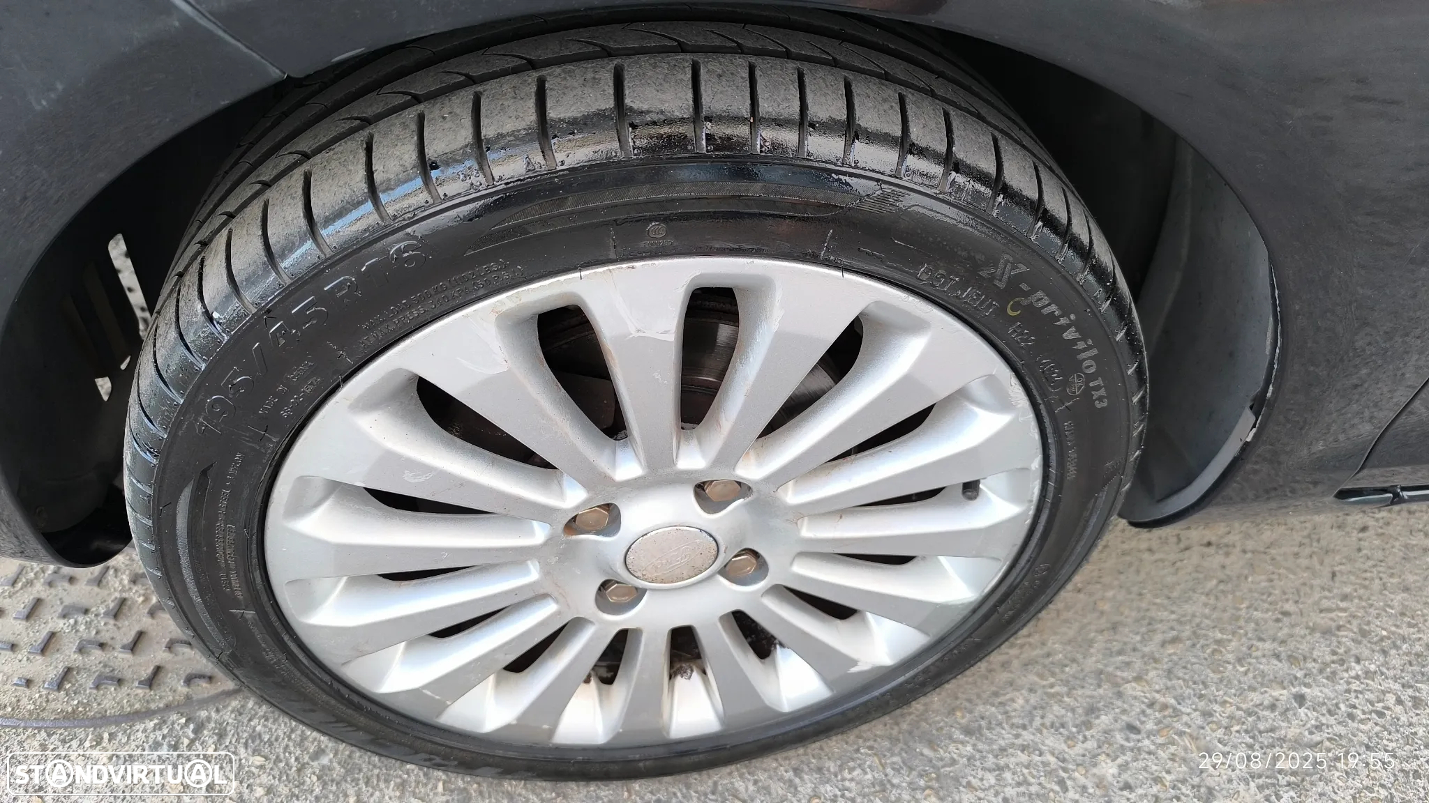 Ford Fiesta 1.25 Titanium - 44