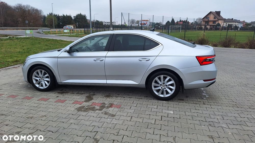 Skoda Superb 2.0 TDI SCR 4x4 Style DSG - 5