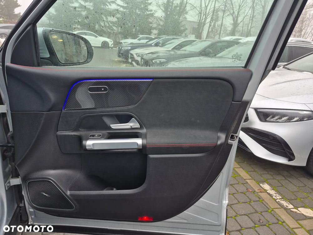 Mercedes-Benz GLB 200 AMG Line 7G-DCT - 31