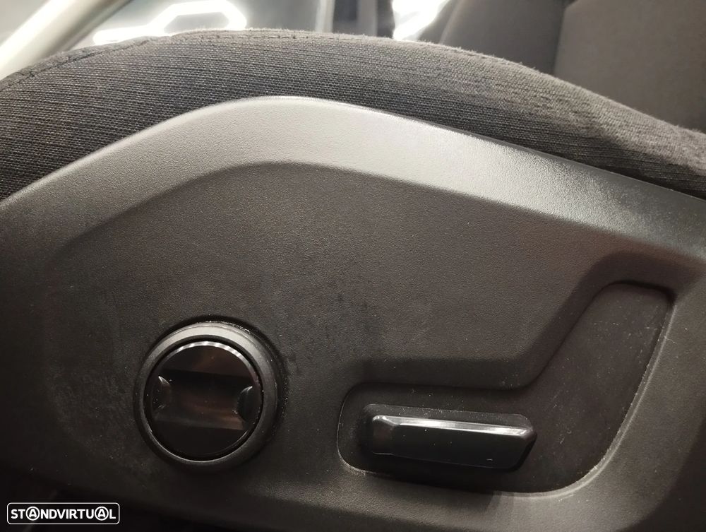 Volvo XC 60 2.0 T6 PHEV Inscription AWD - 23