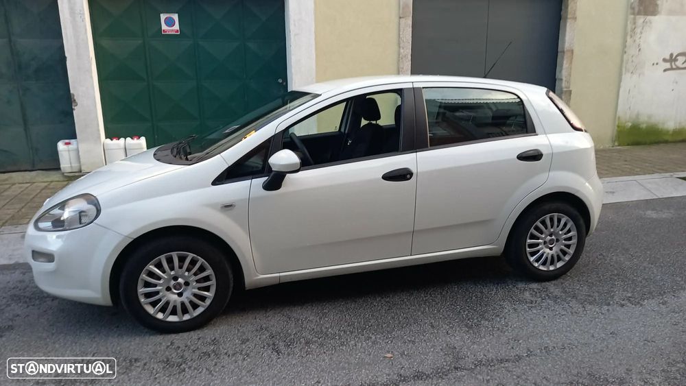 Fiat Grande Punto - 11