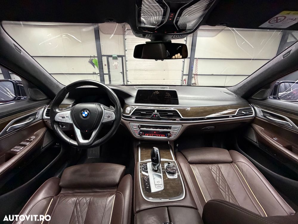 BMW Seria 7 745Le xDrive - 16