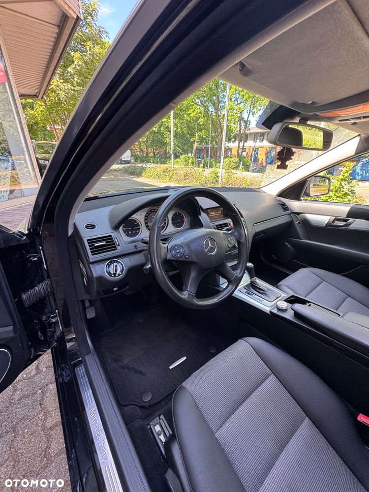 Mercedes-Benz Klasa C 220 CDI DPF Automatik BlueEFFICIENCY Avantgarde - 8