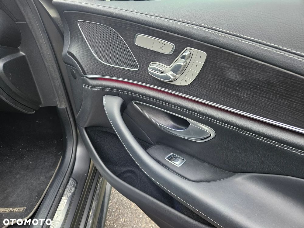 Mercedes-Benz AMG GT 53 4-Matic+ - 17