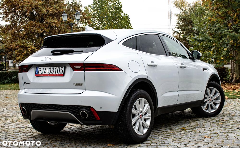 Jaguar E-Pace P250 AWD R-Dynamic S - 3