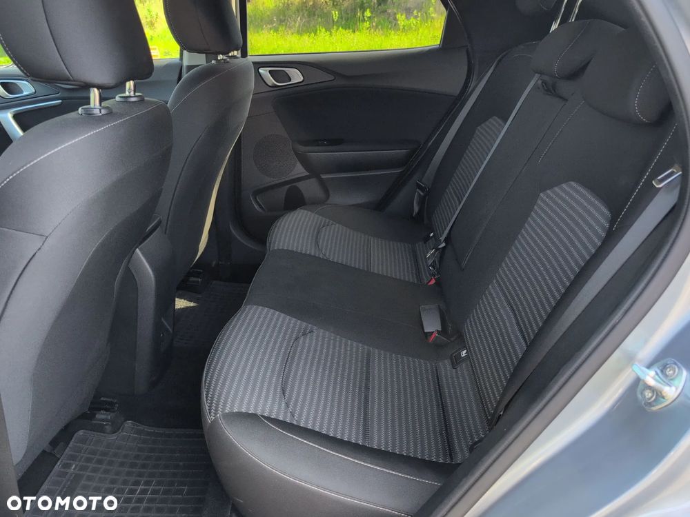 Kia XCeed 1.5 T-GDI M DCT - 24