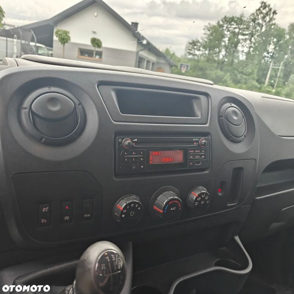 Nissan NV400 - 9