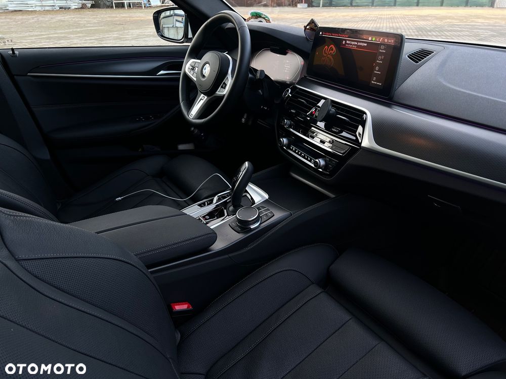BMW Seria 5 520d xDrive M Sport Edition - 18