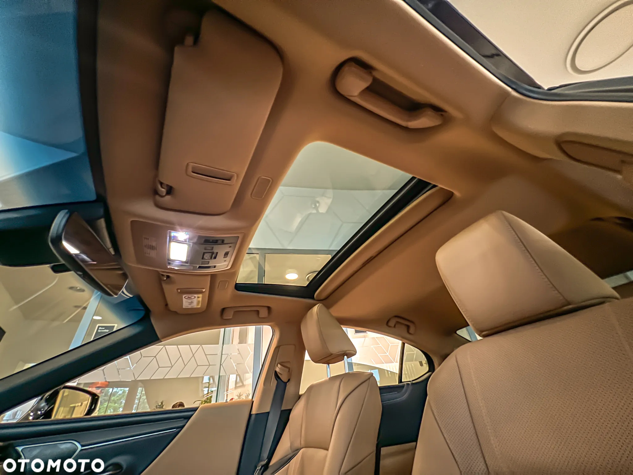 Lexus ES 300h Prestige - 22