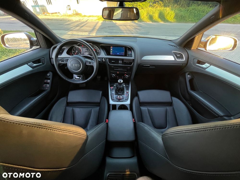 Audi A4 Avant 2.0 TDI Quattro Line - 8